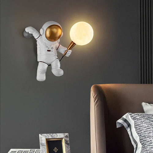 Lampka LED astronauta księżyc