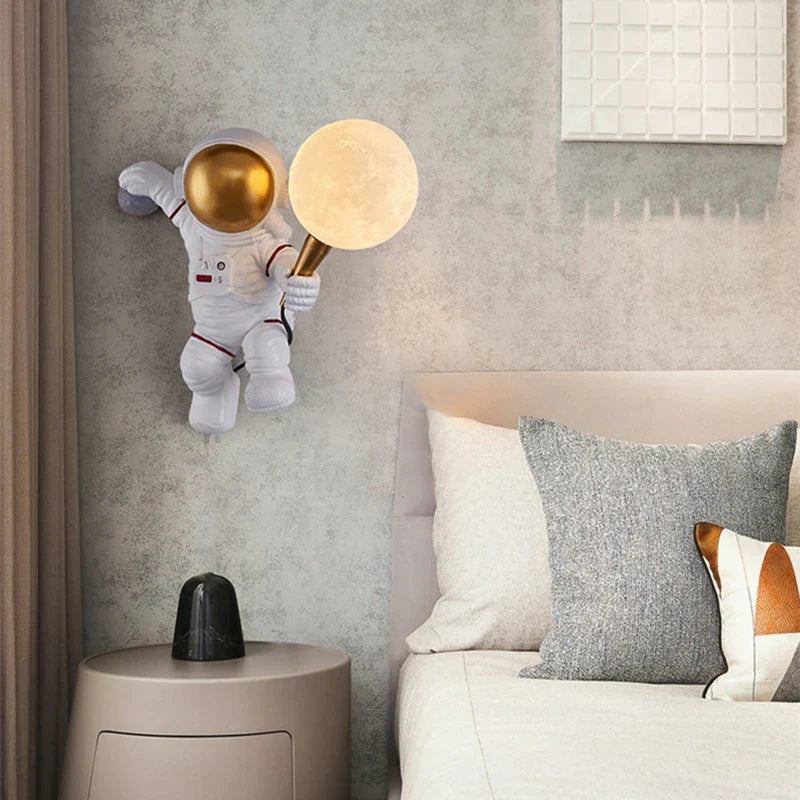 Lampka LED astronauta księżyc